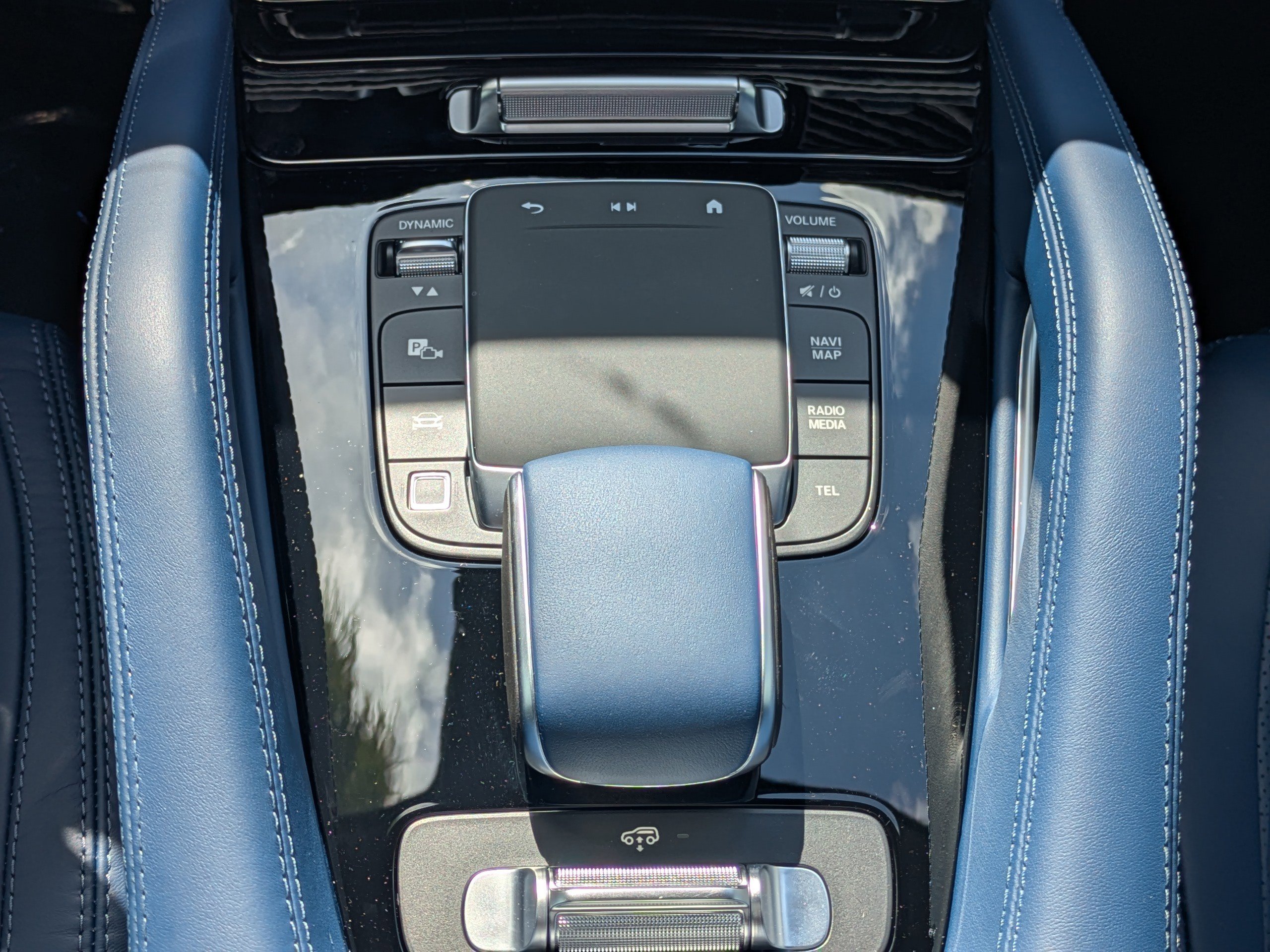 2025 Mercedes Benz GLS AMG 63 4MATIC photo 23
