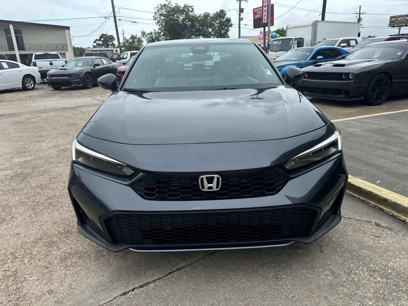 2025 Honda Civic Sport Hybrid photo 2