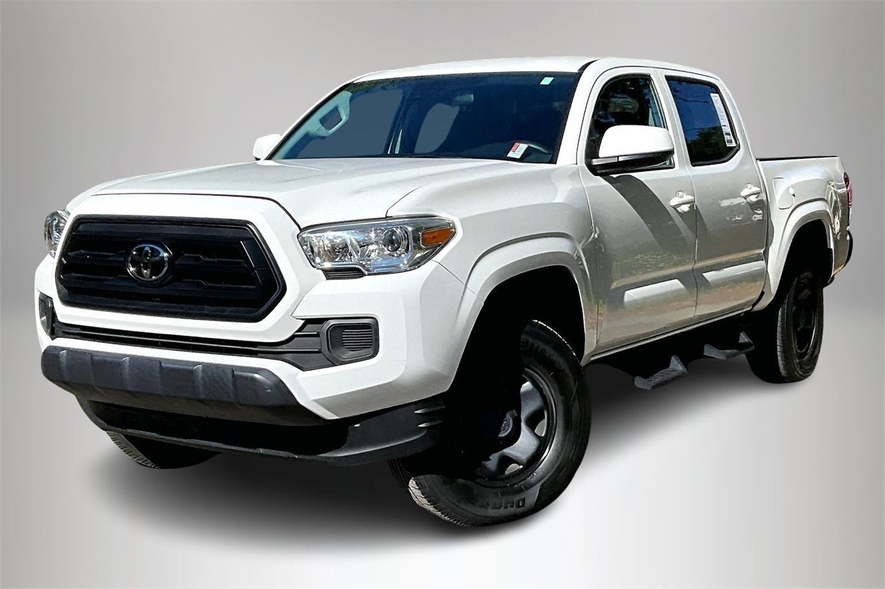 2023 Toyota Tacoma SR's photo