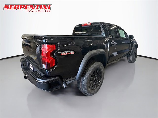2026 Chevrolet Colorado Trail Boss photo 2