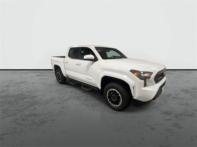 2024 Toyota Tacoma SR5 photo 3