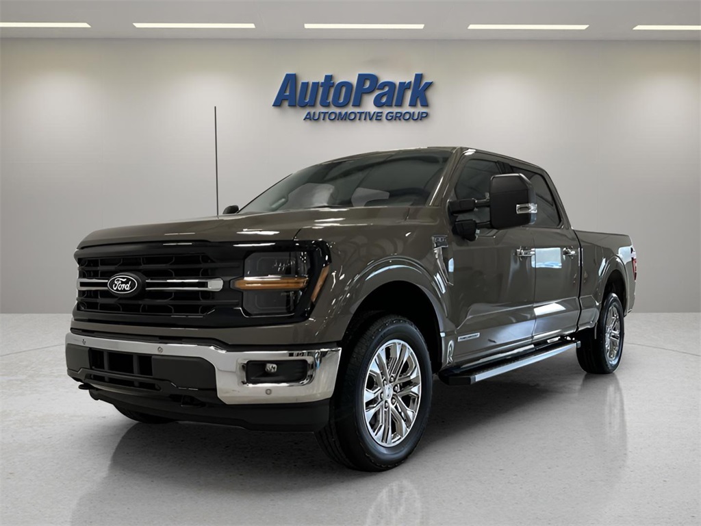2025 Ford F-150 XLT photo 2