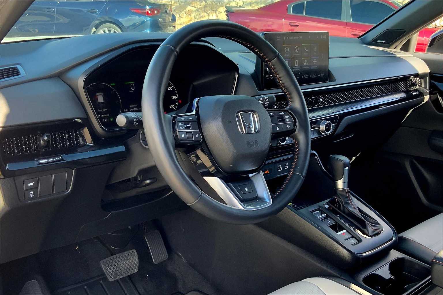 2025 Honda CR-V Hybrid Sport Touring photo 16