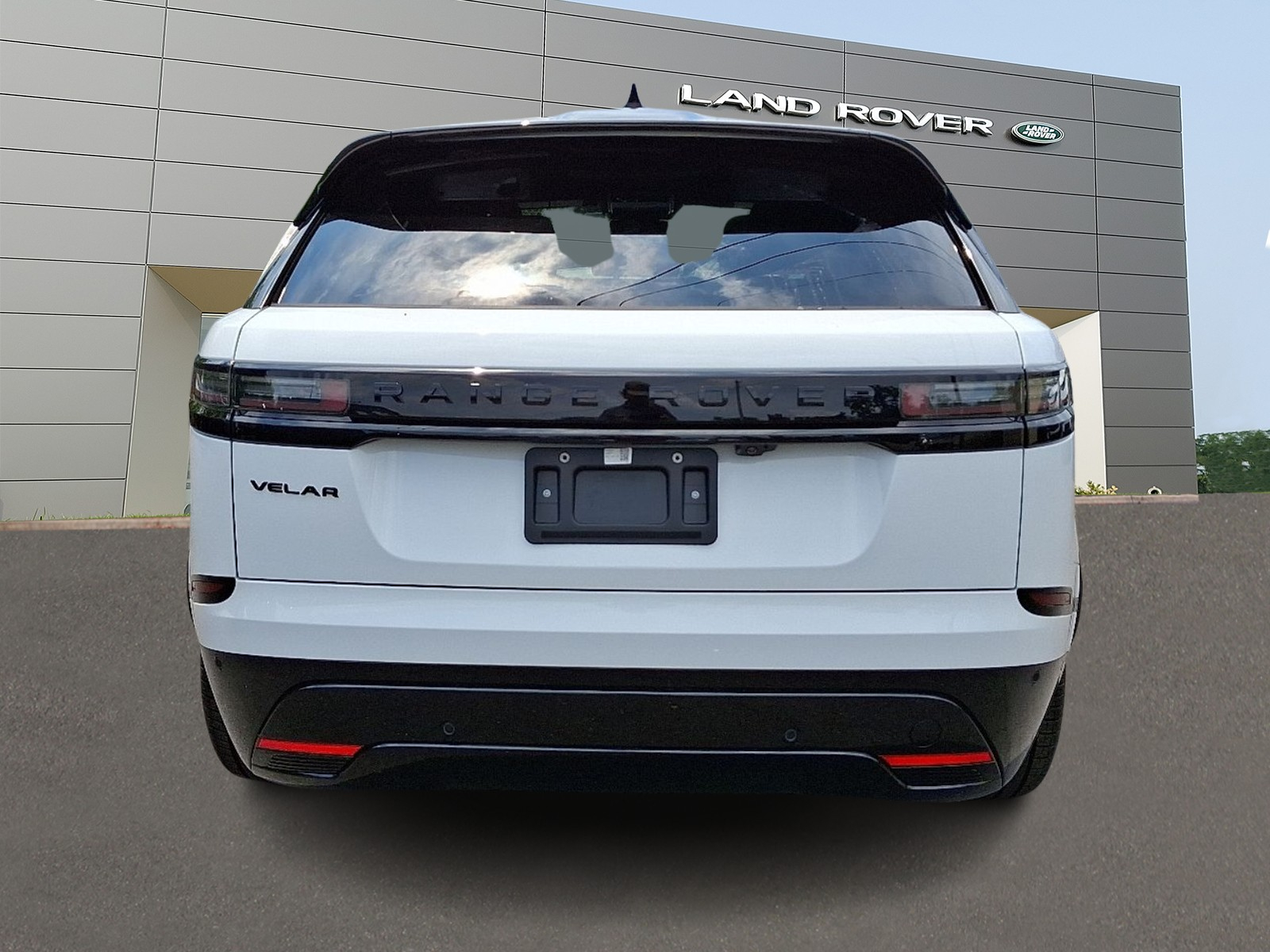 2026 Land Rover Range Rover Velar P250 Dynamic SE photo 3