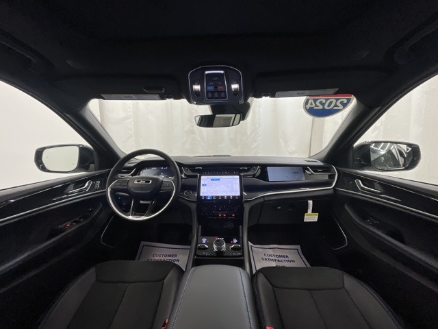 New 2024 Bright White Clear-Coat Exterior Paint Jeep Trailhawk 4xe image 16