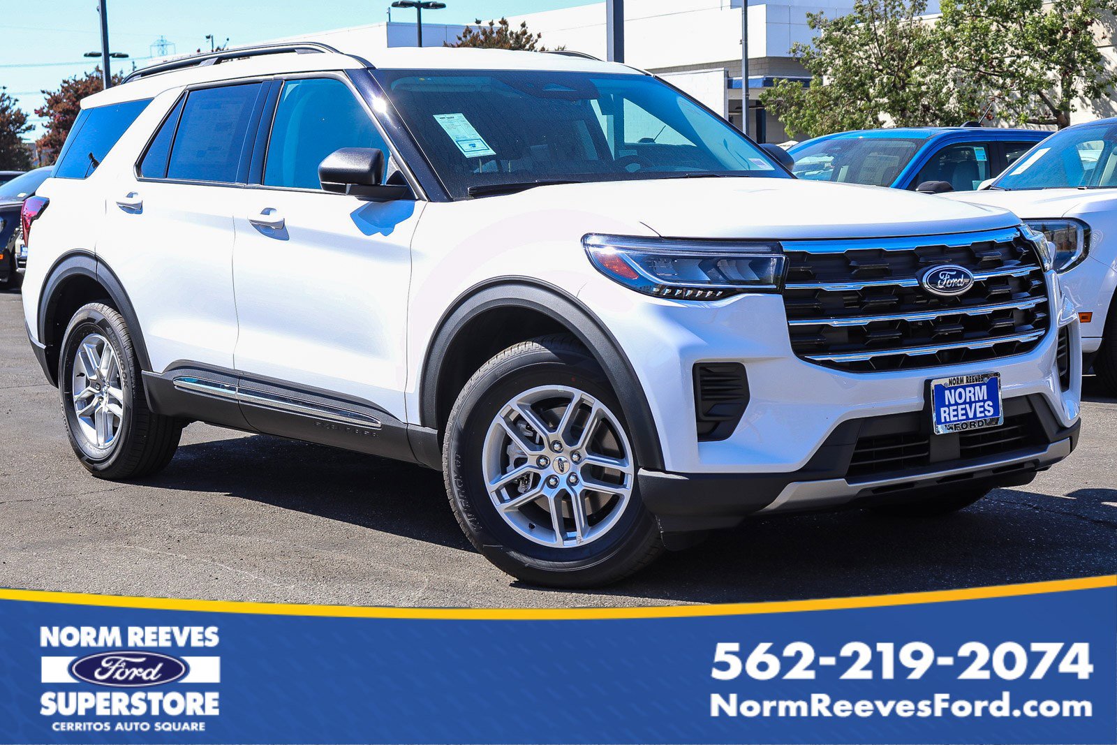 2025 Ford Explorer Active's photo