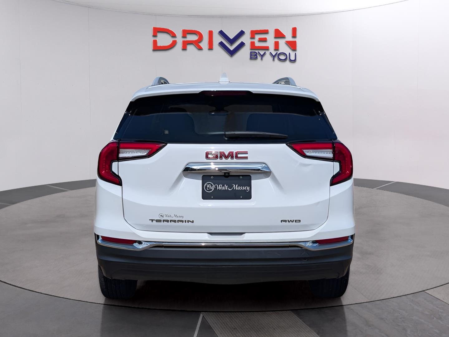 2024 Gmc Terrain SLT photo 3