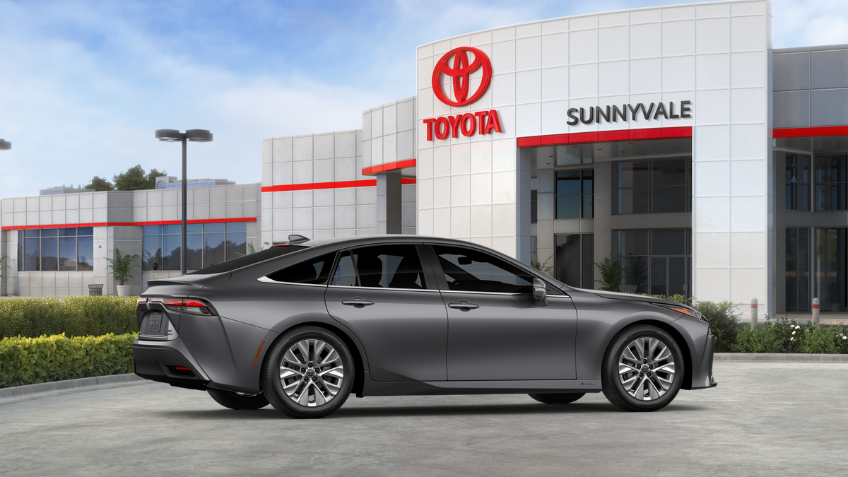 2025 Toyota Mirai XLE photo 10