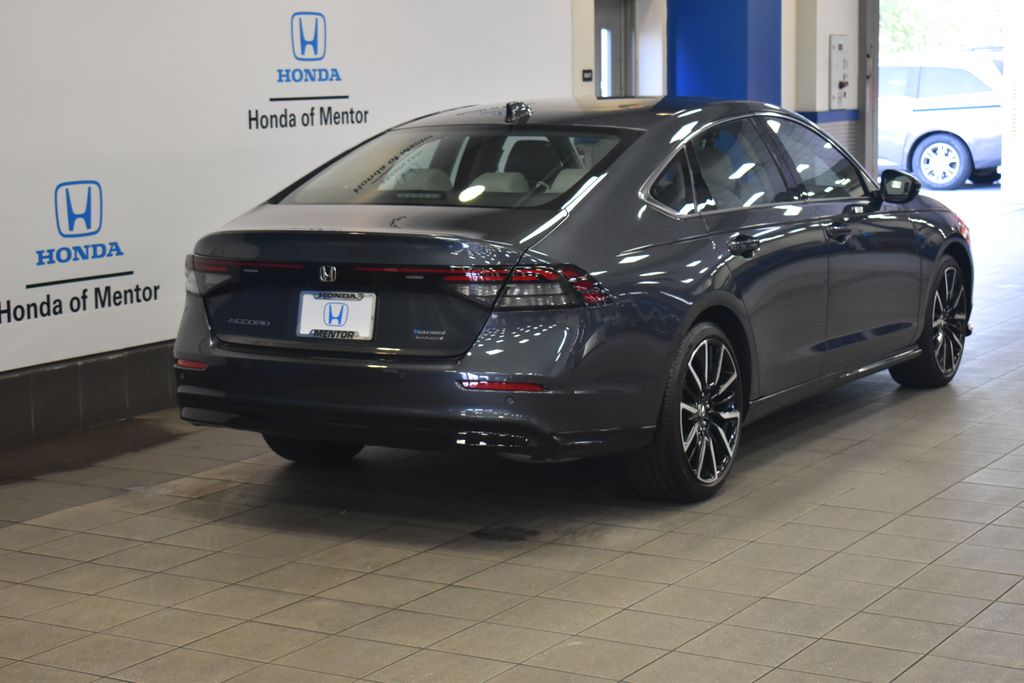 2023 Honda Accord Touring photo 7