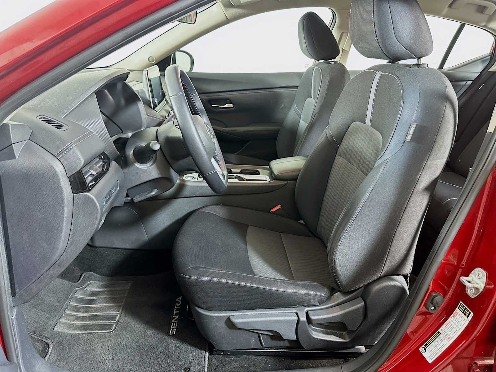 2020 Nissan Sentra SV photo 18