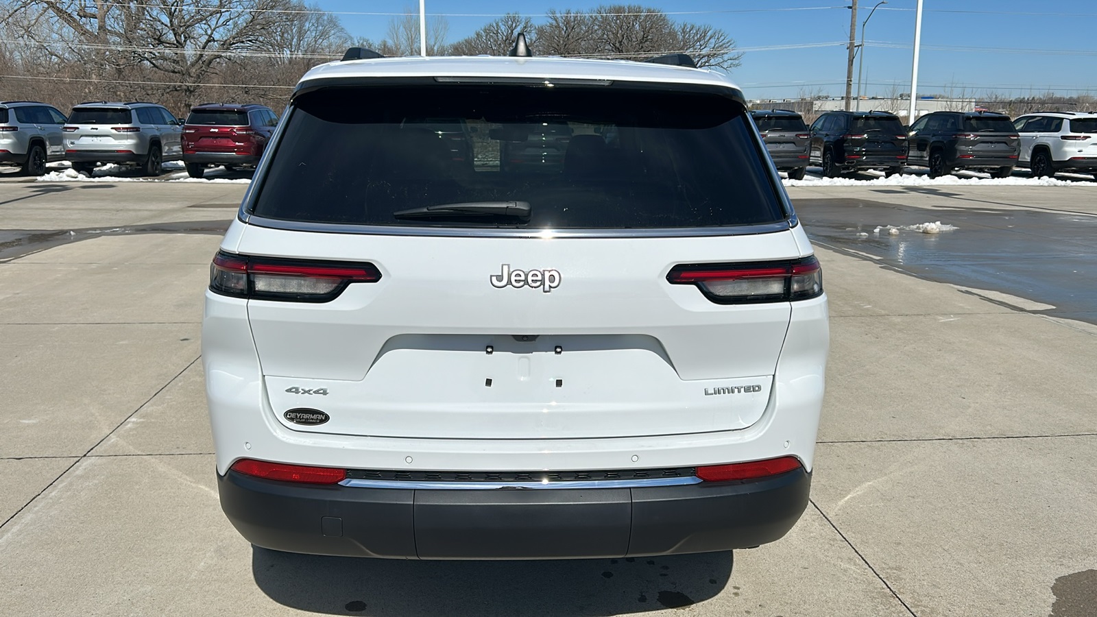 2025 Jeep Grand Cherokee Limited photo 4