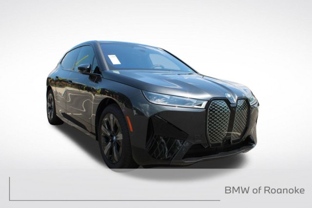 2025 BMW iX M60