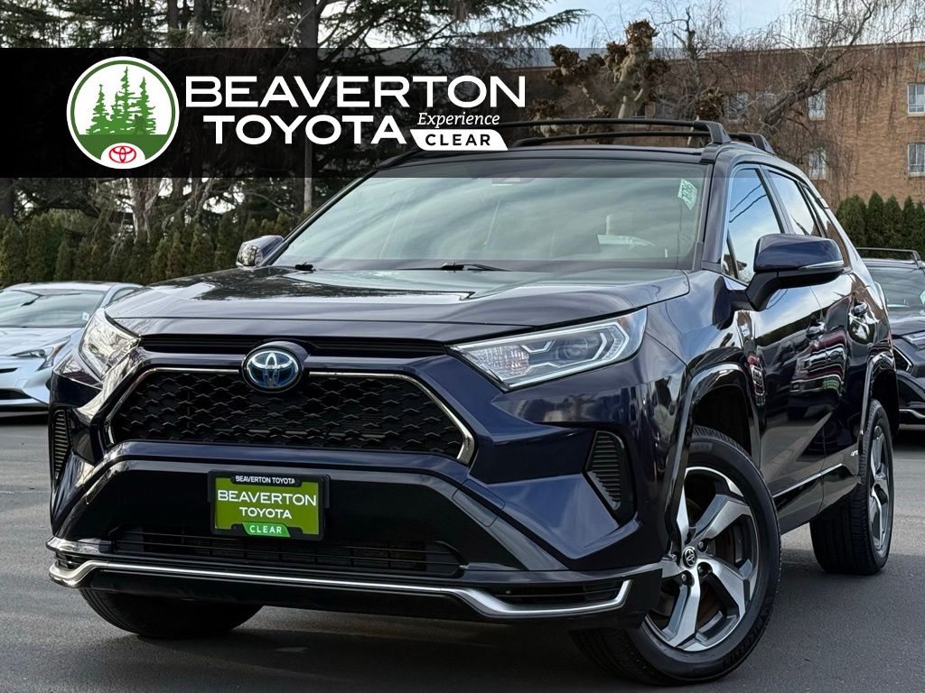 2021 Toyota RAV4 SE's photo