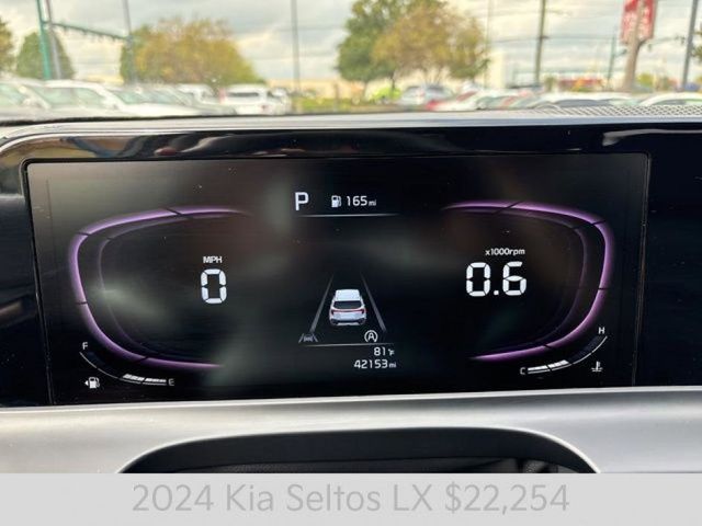 2024 Kia Seltos LX photo 7