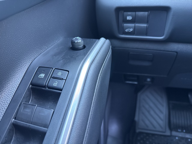 2021 Toyota Highlander XLE photo 21