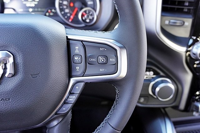 New 2026 Granite Crystal Metallic Clear-Coat Exterior Paint RAM Big Horn/Lone Star image 42