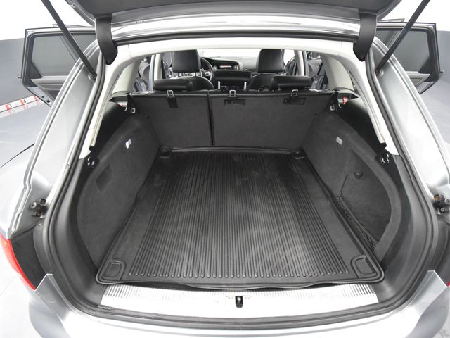 2010 Audi A4 2.0T Avant Premium Plus Quattro photo 32