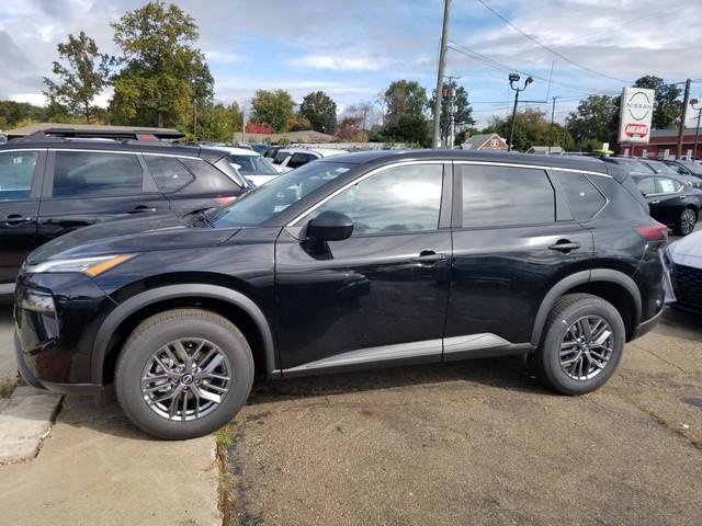 2025 Nissan Rogue S photo 2