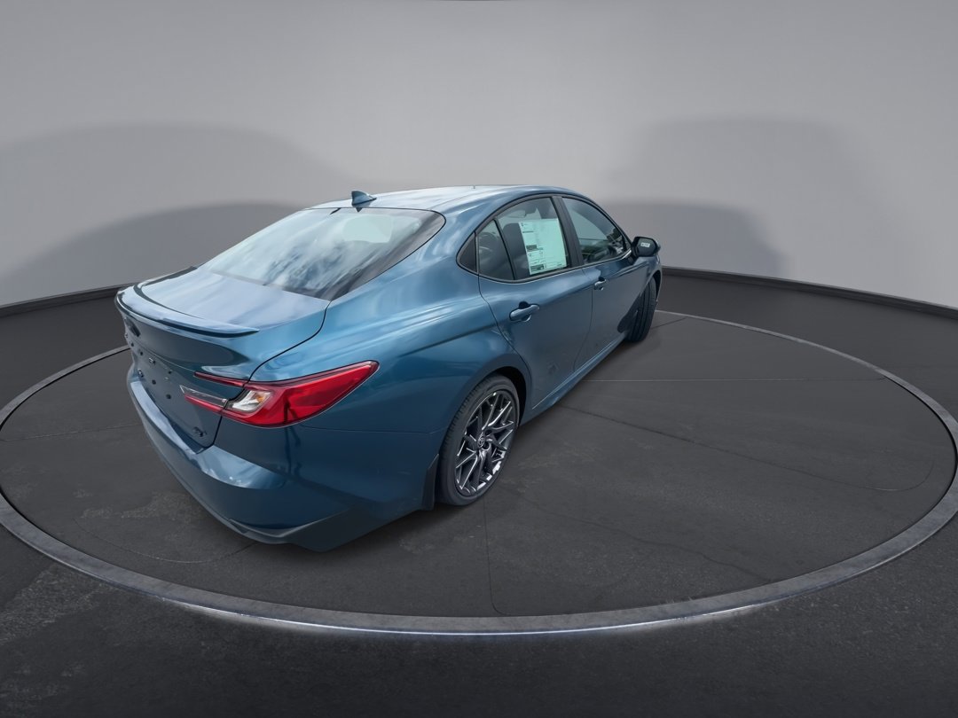 2026 Toyota Camry SE photo 8