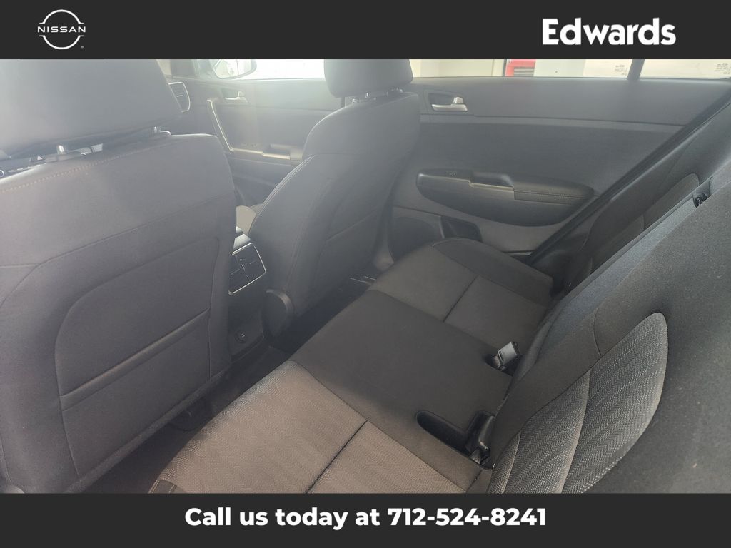 2022 Kia Sportage LX photo 11