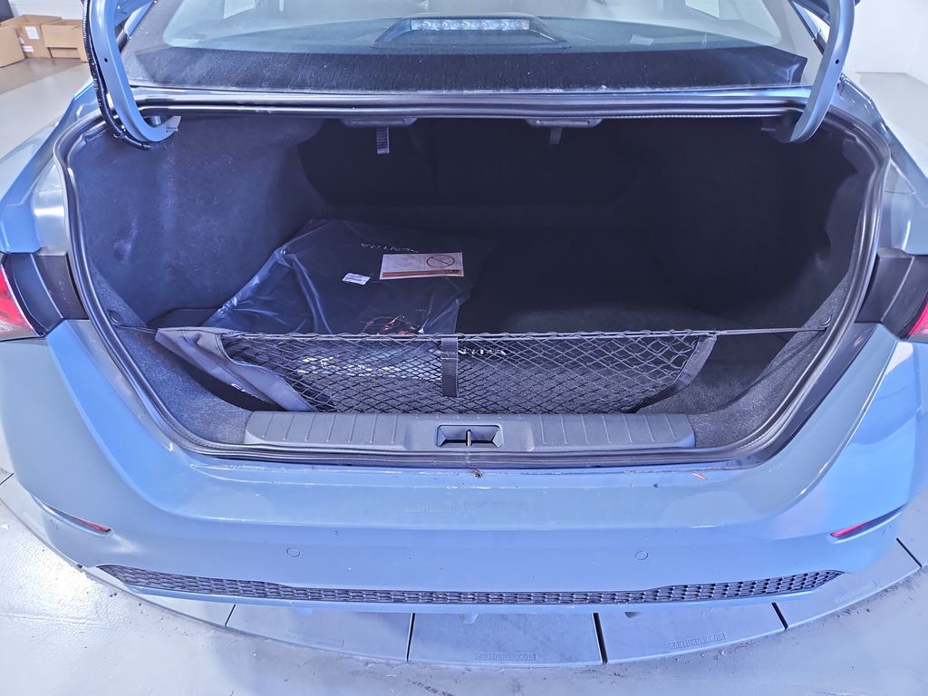 2025 Nissan Sentra SV photo 21