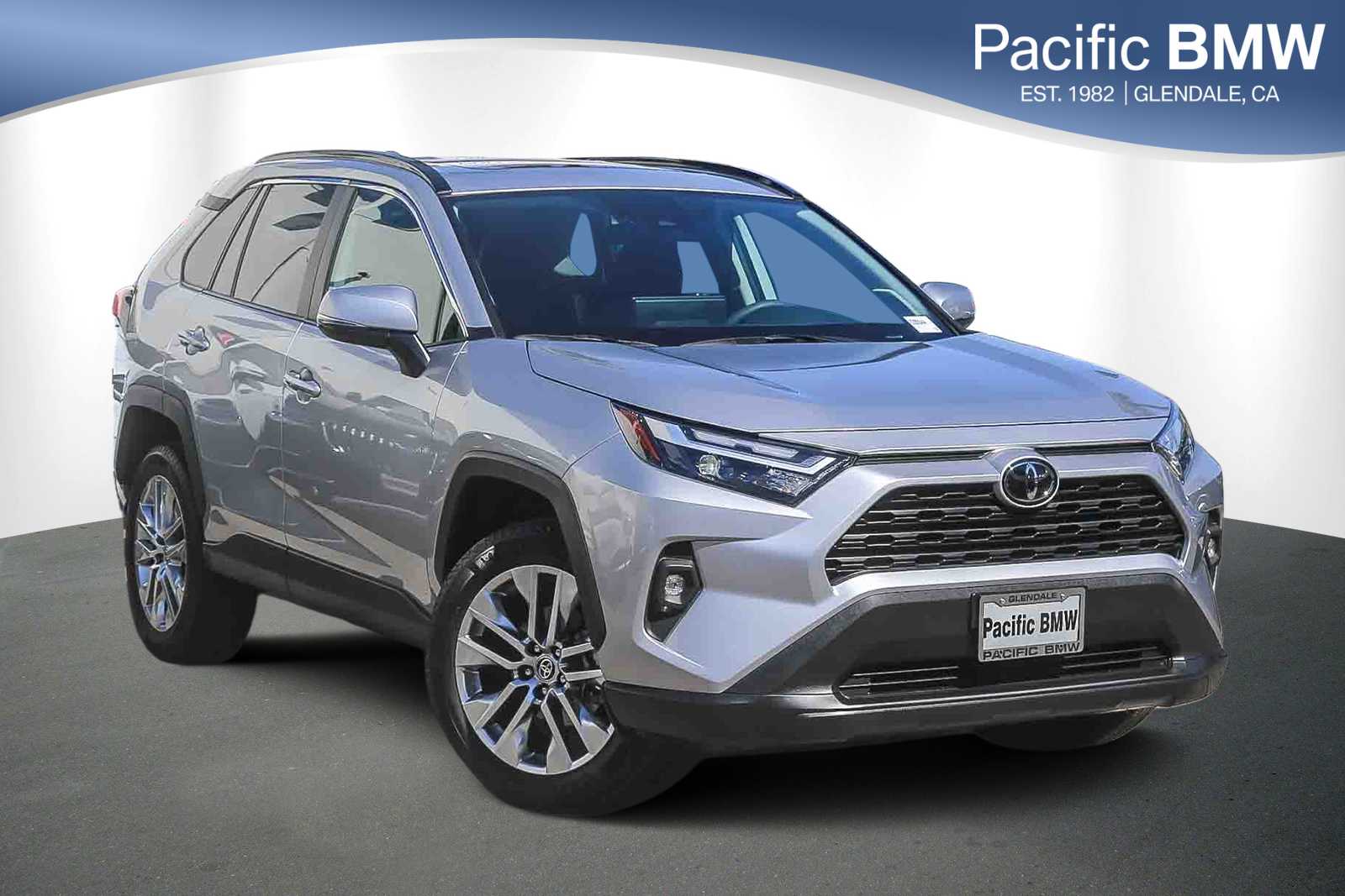 2024 Toyota RAV4 XLE Premium's photo