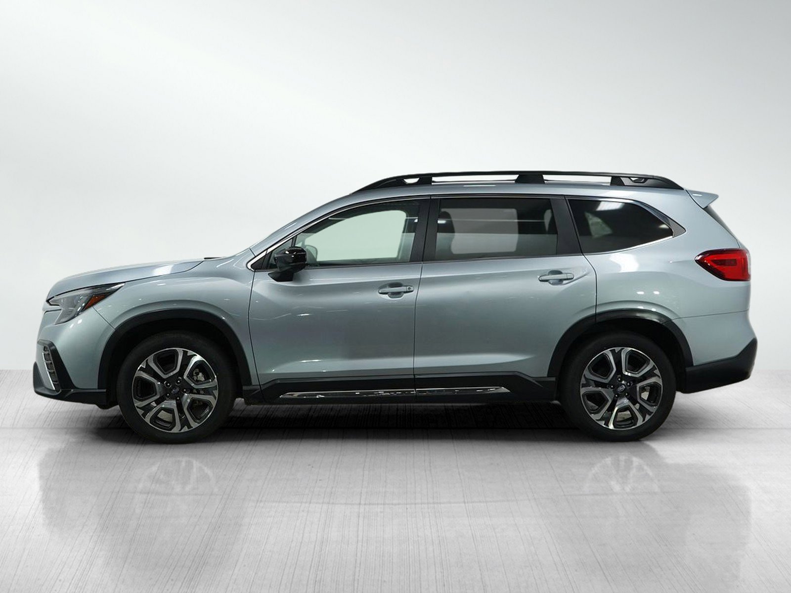 Used 2024 Subaru Ascent Limited with VIN 4S4WMARD1R3416463 for sale in South Saint Paul, Minnesota