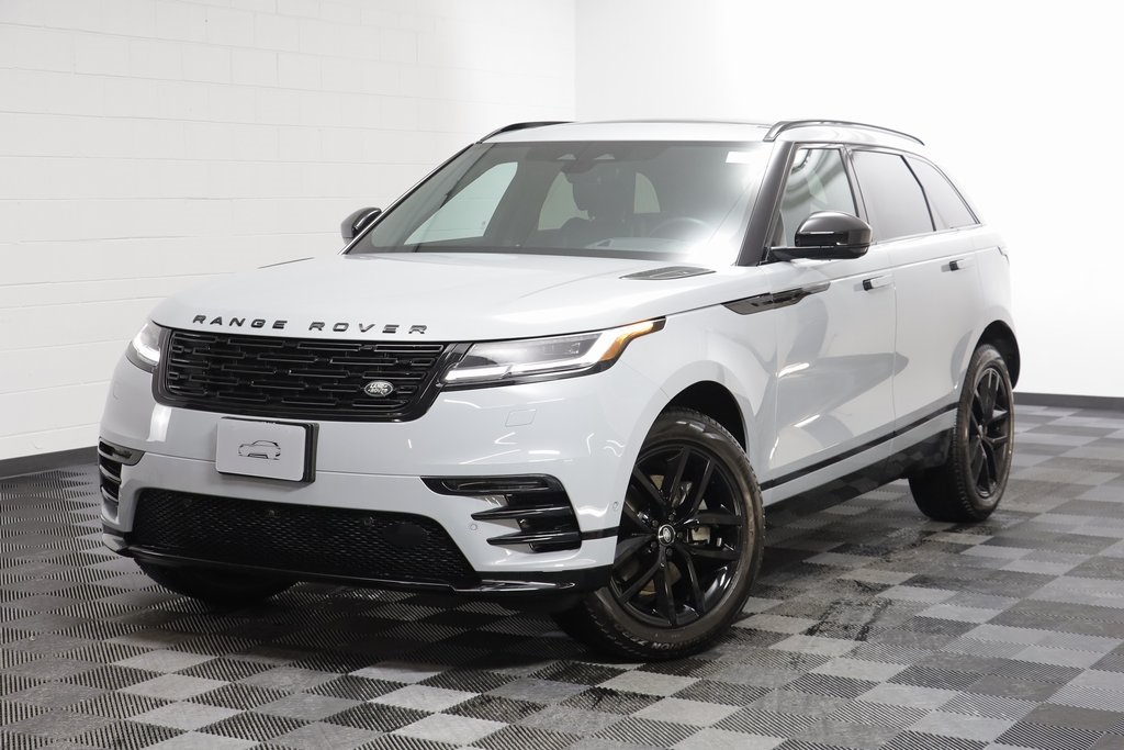 2025 Land Rover Range Rover Velar Dynamic SE