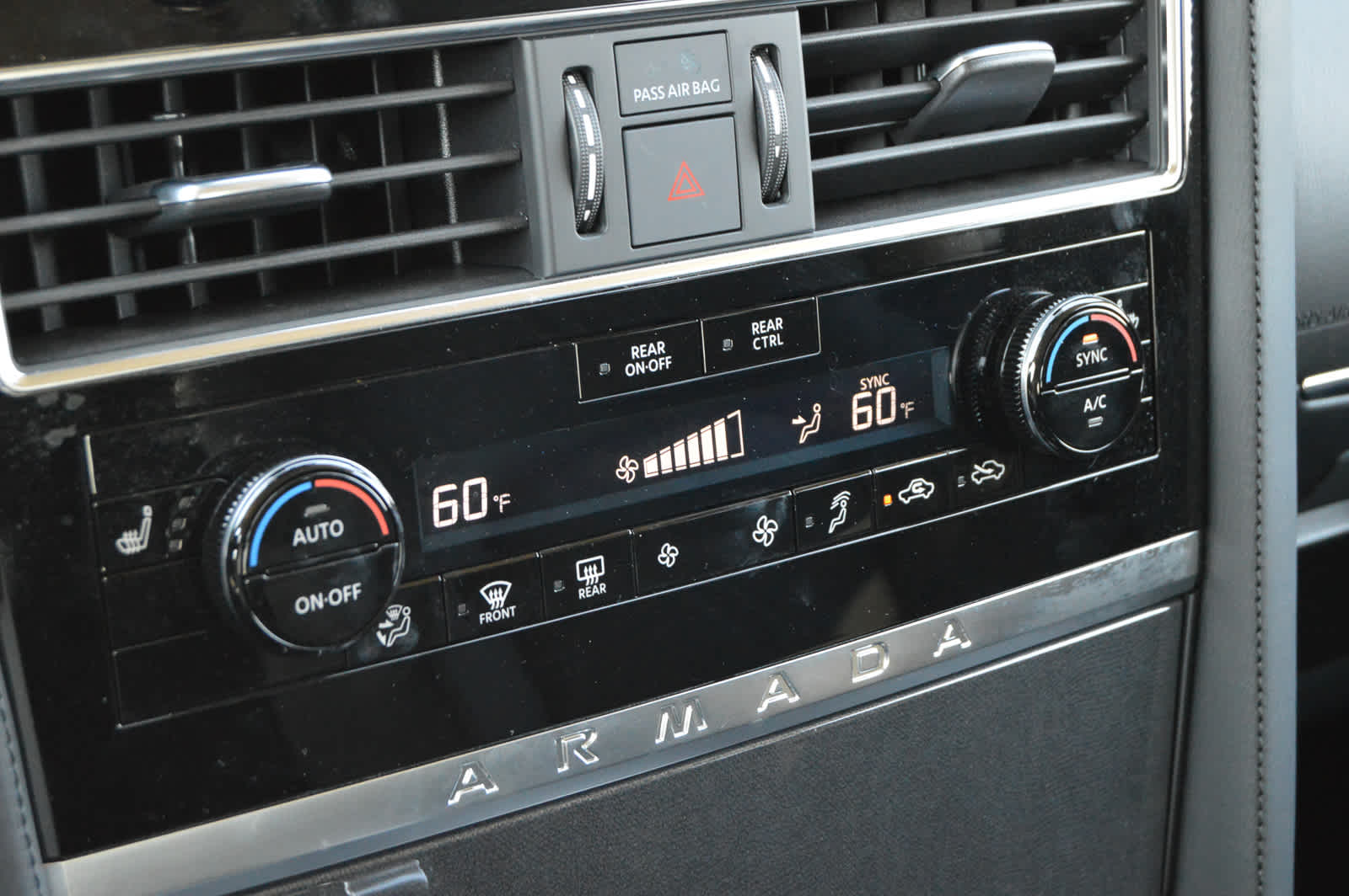 2024 Nissan Armada SV photo 14