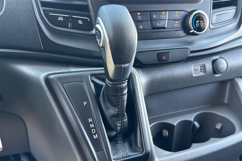 2025 Ford Transit photo 17