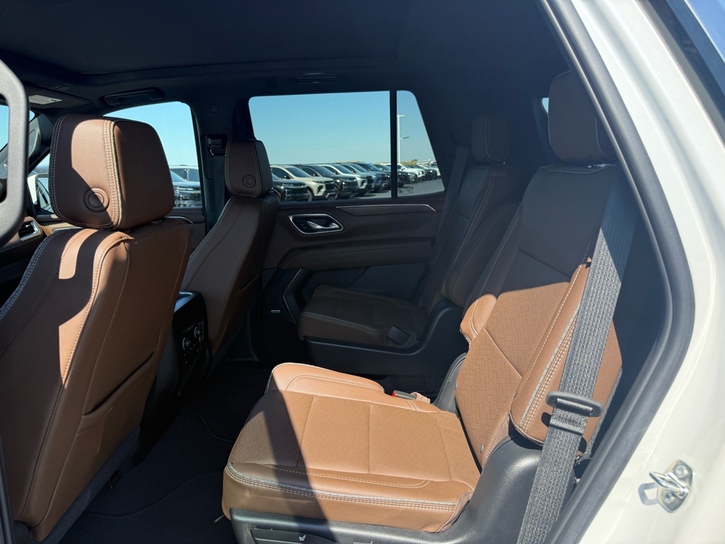 2023 Chevrolet Tahoe High Country photo 12