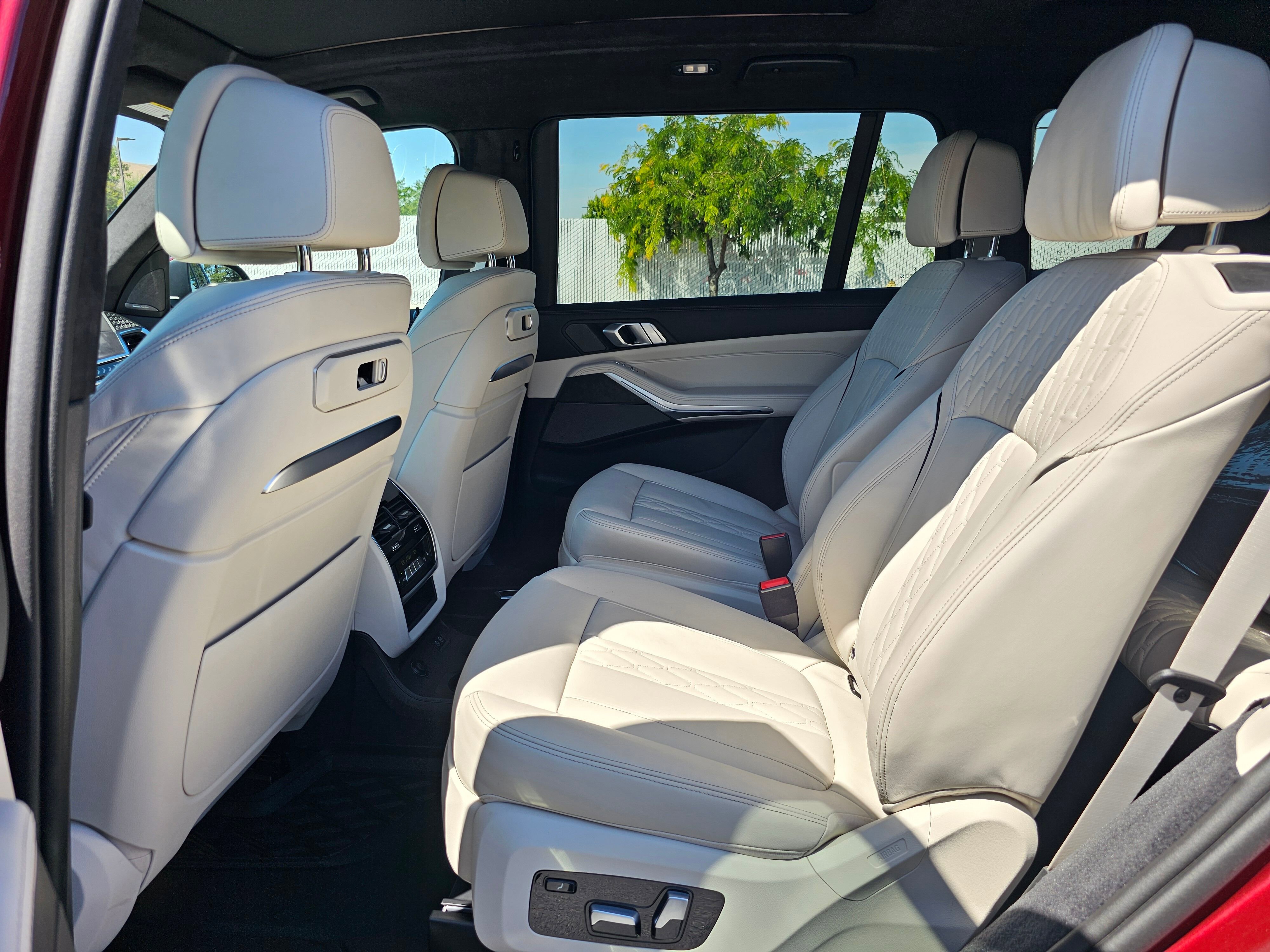 2026 Bmw X7 xDrive40i photo 3