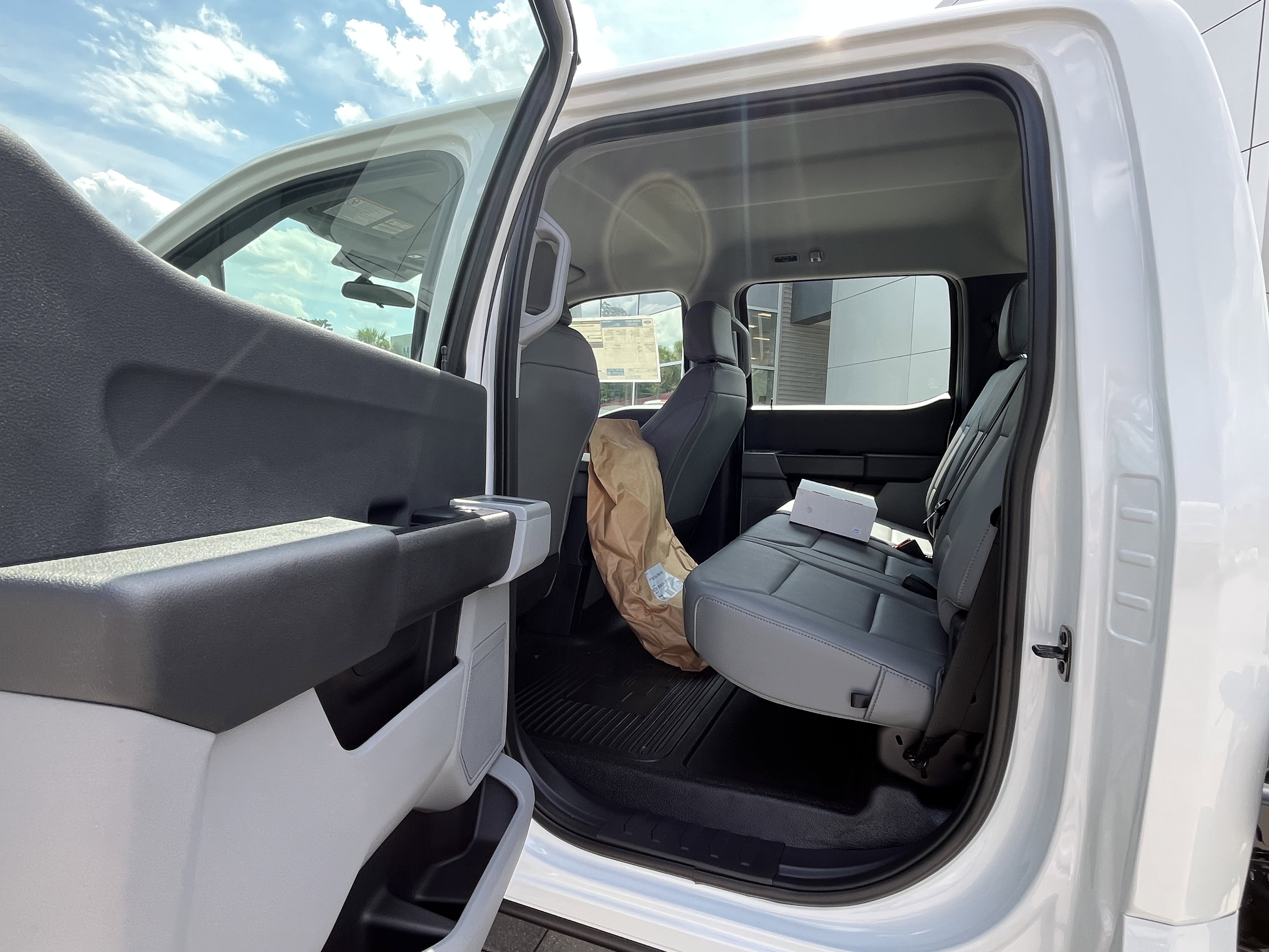2025 Ford F-350 XL photo 3
