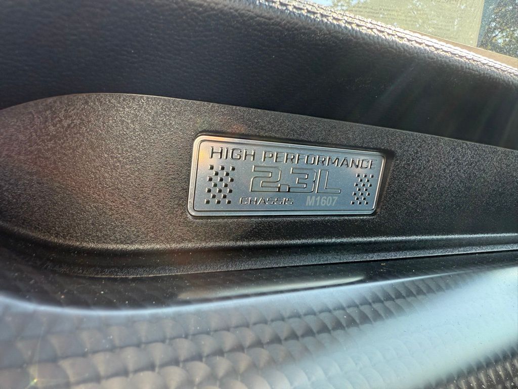 2021 Ford Mustang EcoBoost photo 10