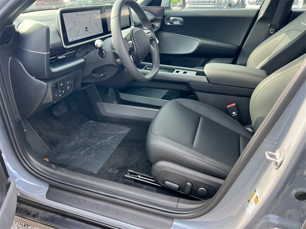 2025 Hyundai Ioniq 6 SEL photo 9