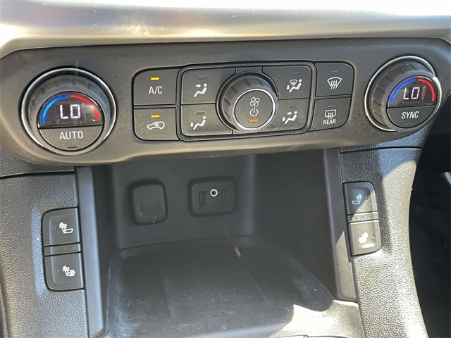 2017 Gmc Acadia SLE photo 21