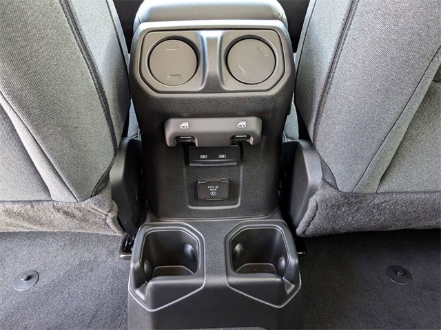 2024 Jeep Wrangler Sahara photo 14
