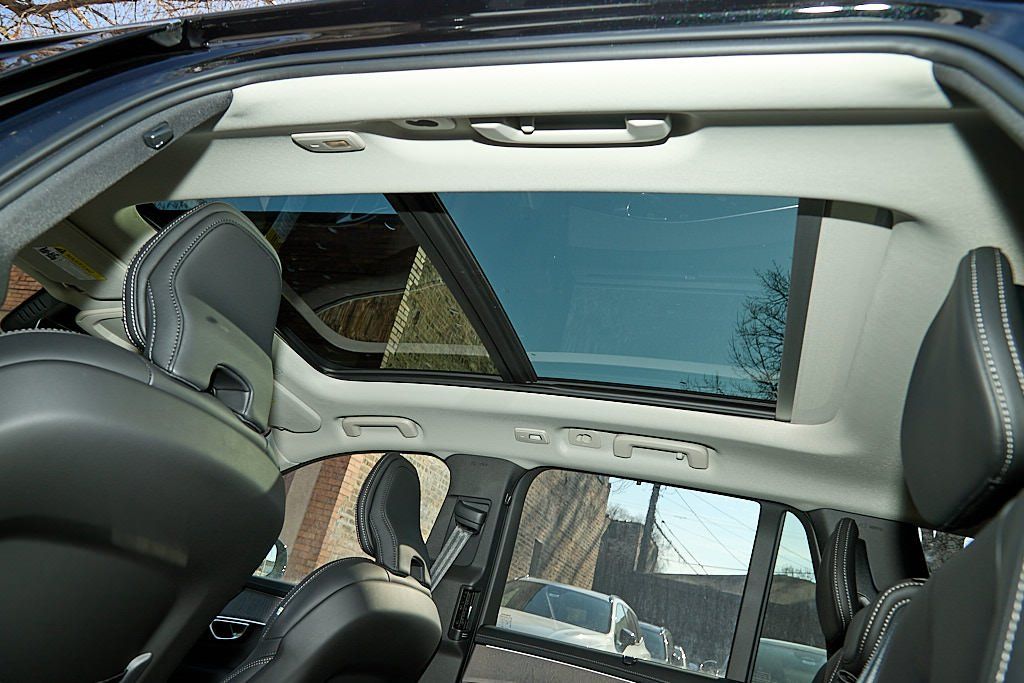 2026 VOLVO XC90 - Image 29