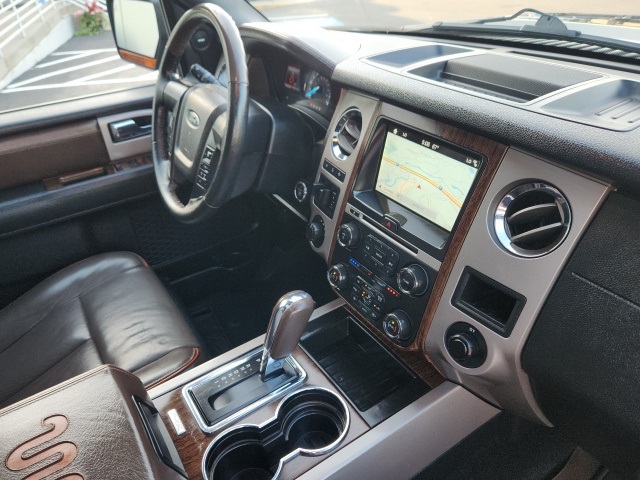 2017 Ford Expedition King Ranch photo 29