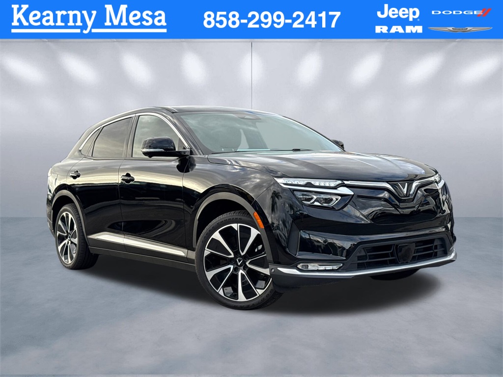 2025 VinFast VF 8 Plus's photo