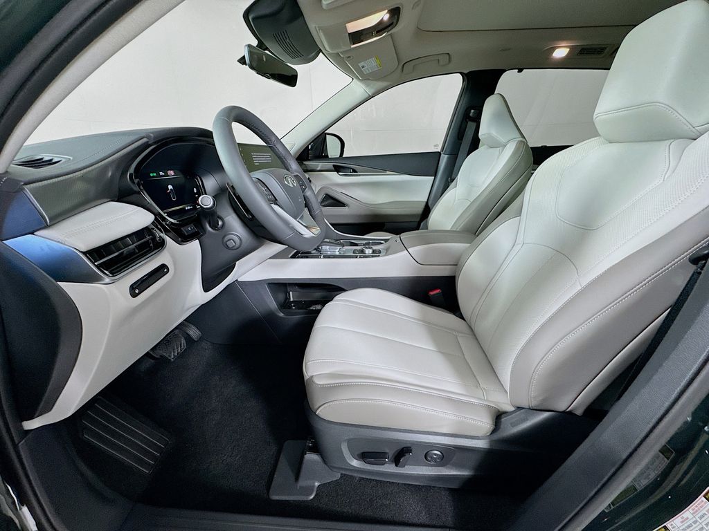2026 Infiniti QX60 Luxe photo 24