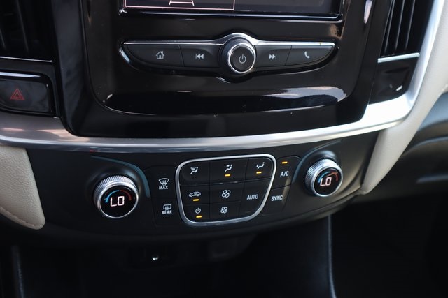 2022 Chevrolet Traverse LS photo 14