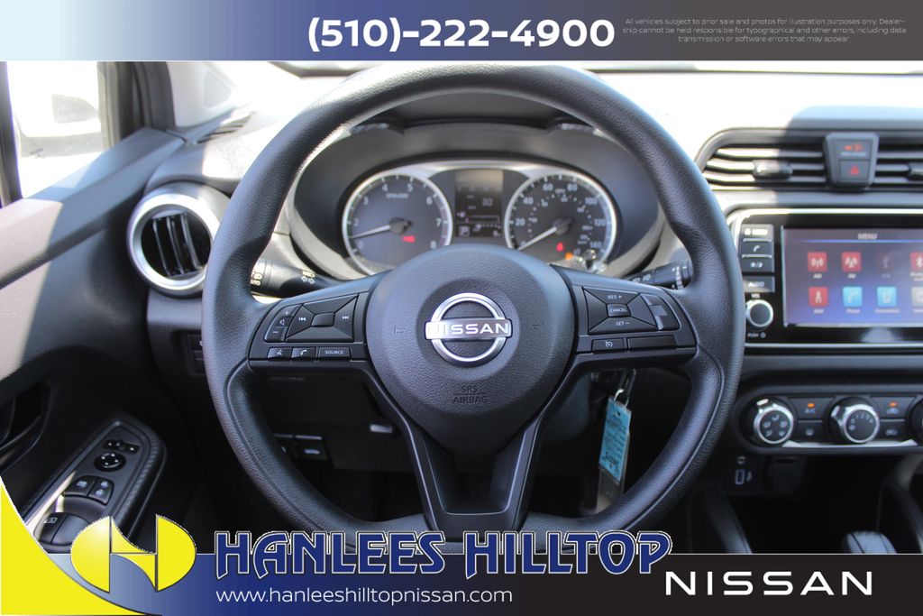 2025 Nissan Versa 1.6 S photo 15