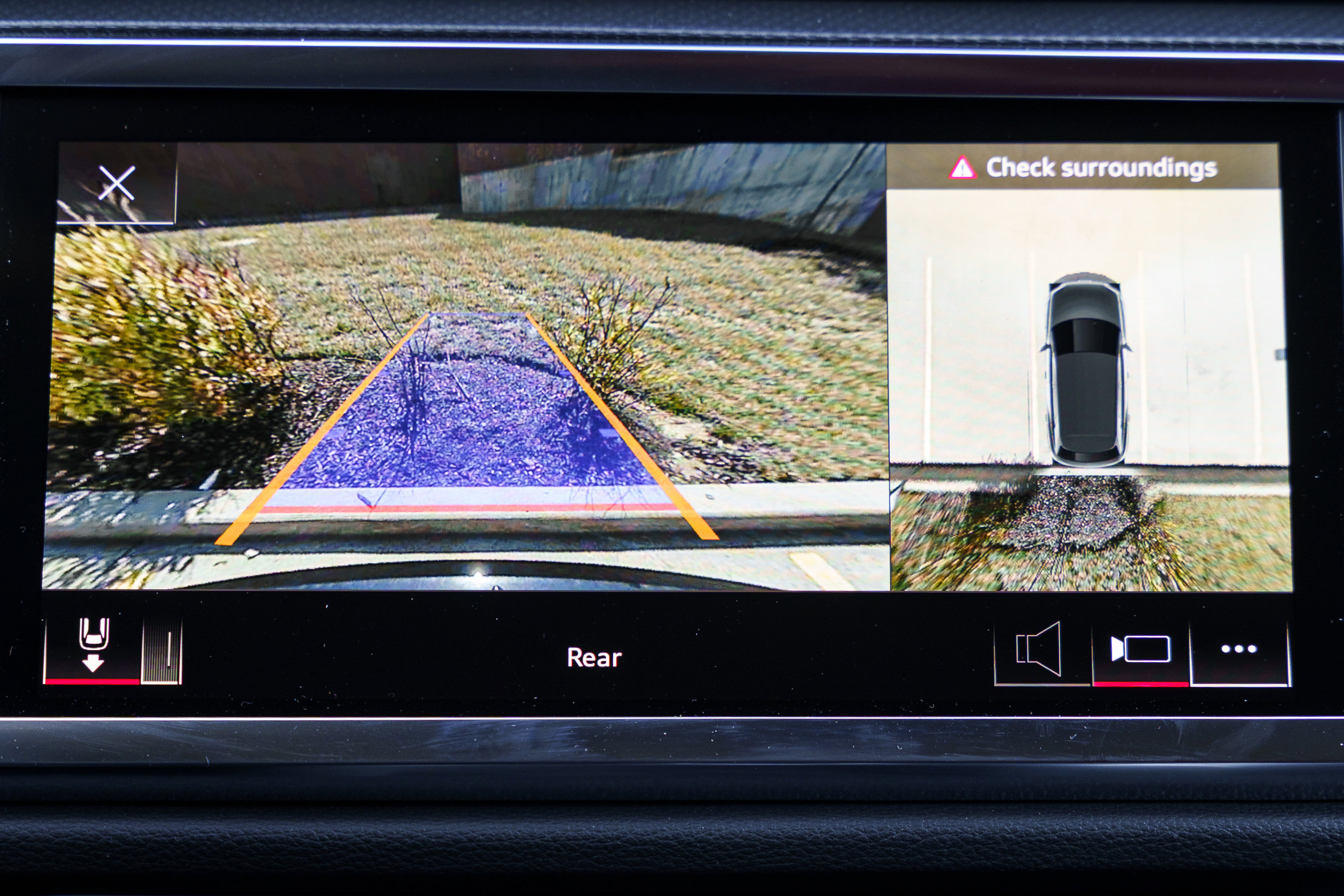 2025 Audi Q3 S line Premium Plus photo 15