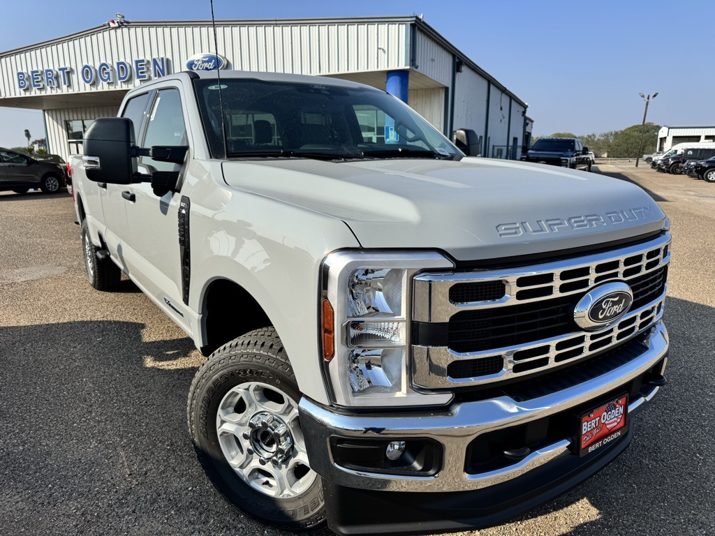 2026 Ford F-250 Super Duty XLT's photo