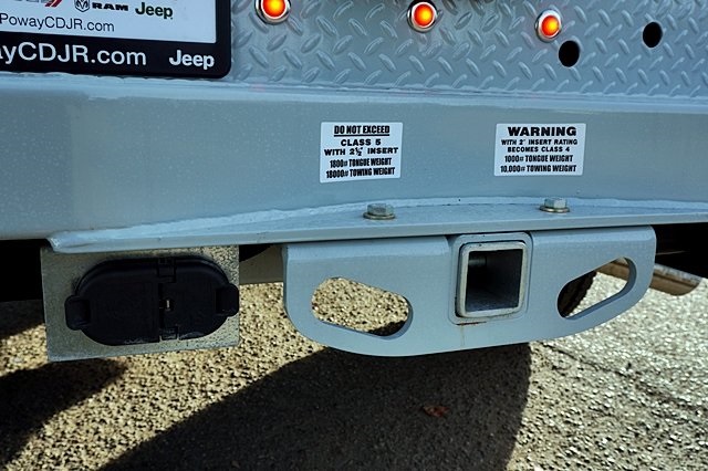 New 2024 Bright White Clear-Coat Exterior Paint RAM Tradesman image 10