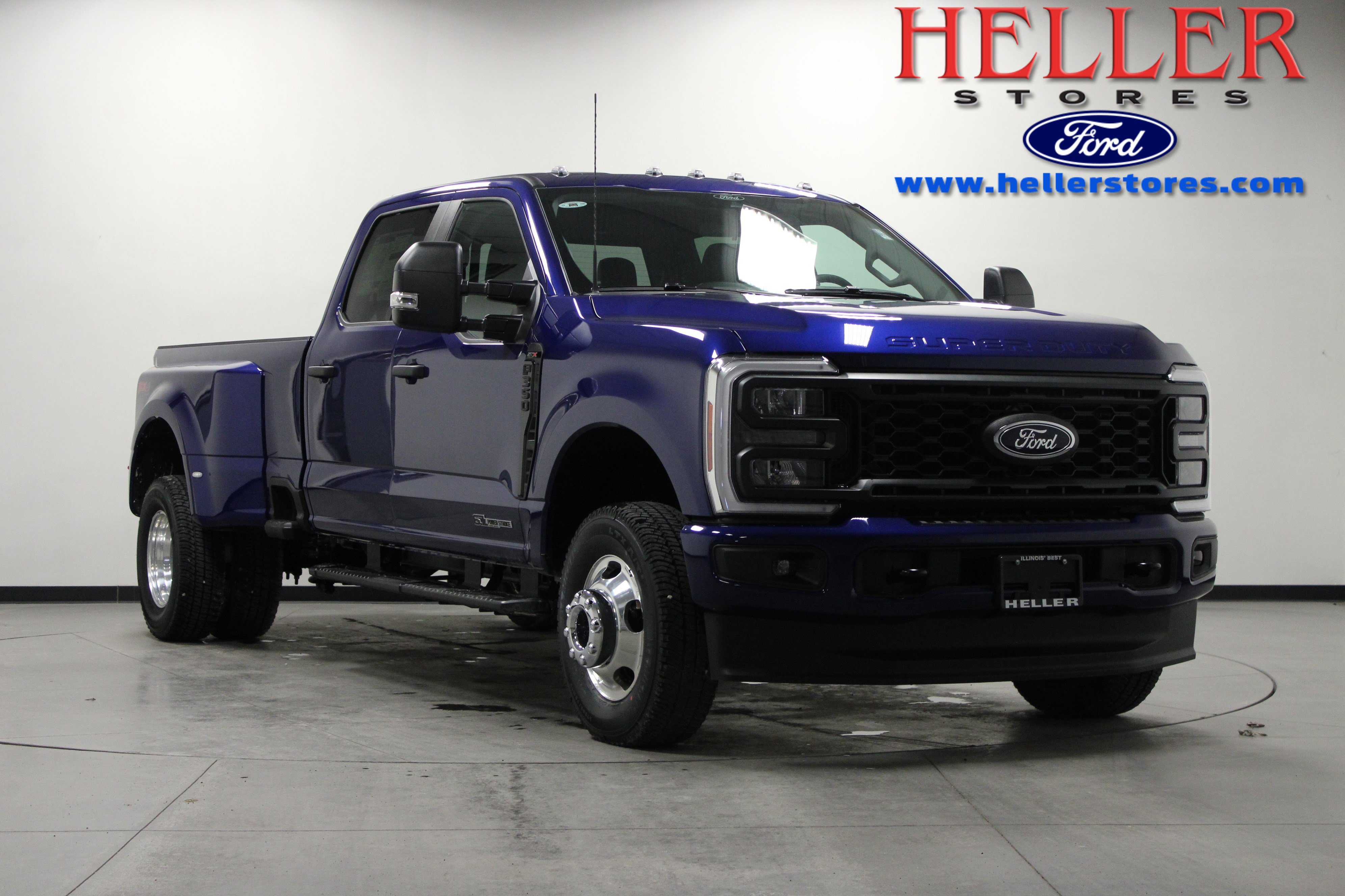 2026 Ford F-350 Super Duty XL's photo