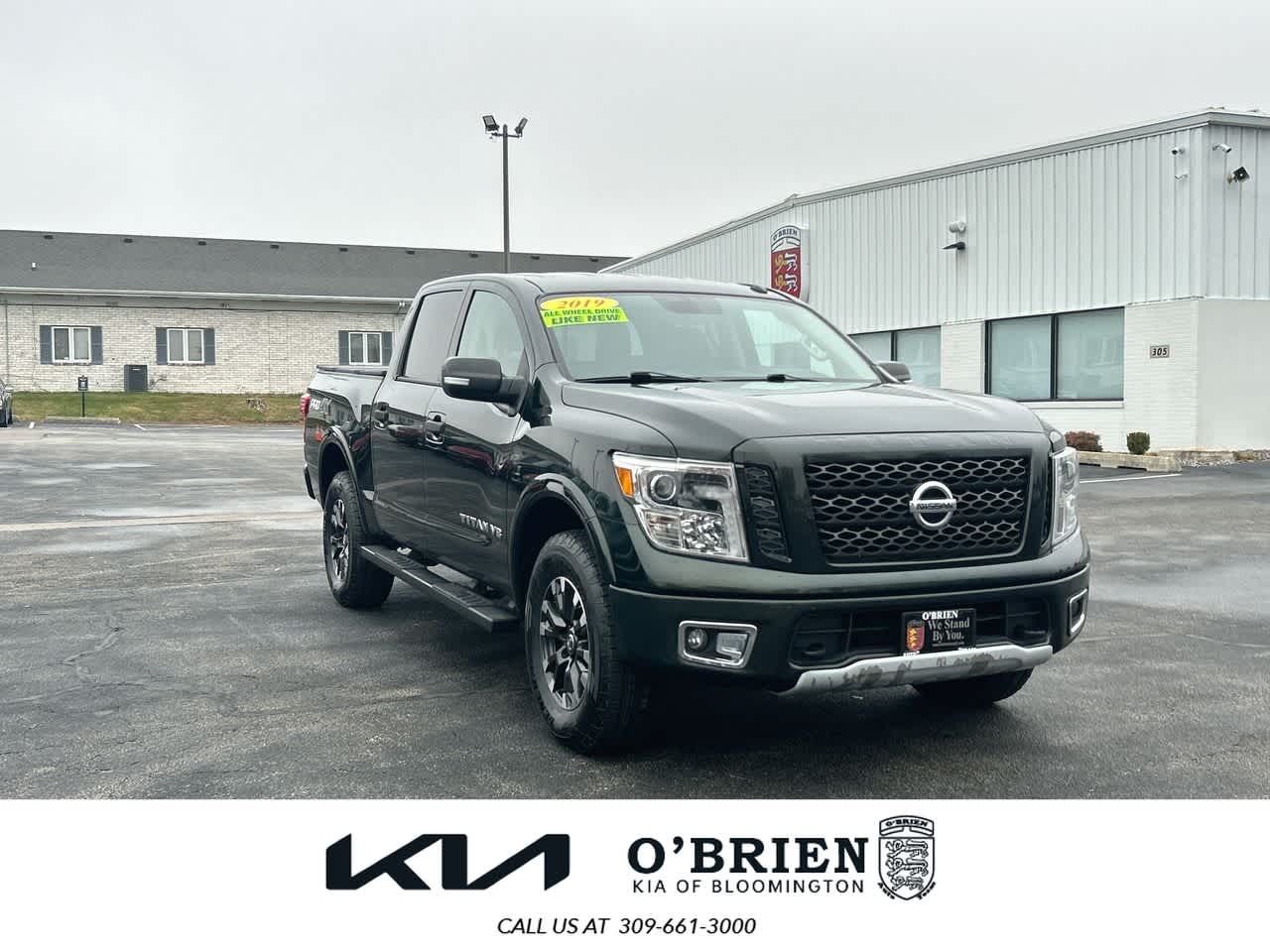 2019 Nissan Titan PRO-4X's photo