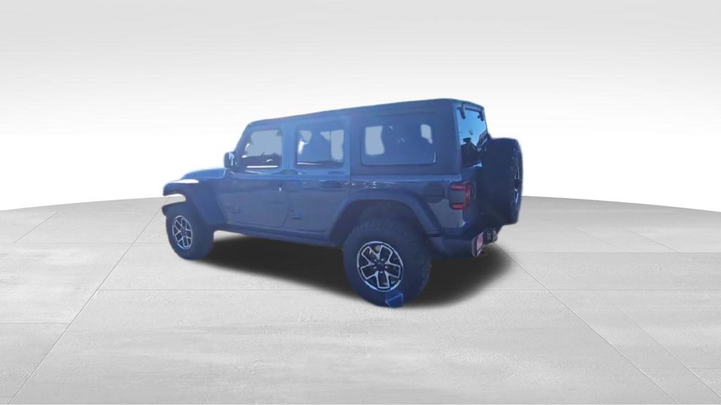 2025 Jeep Wrangler Rubicon photo 3
