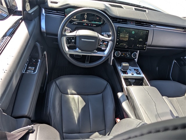 Used 2023 Santorini Black Land Rover SE image 9